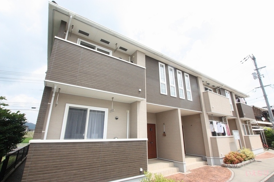 早雲の里荏原駅より徒歩15分 築15年2ヶ月 2階建の賃貸物件