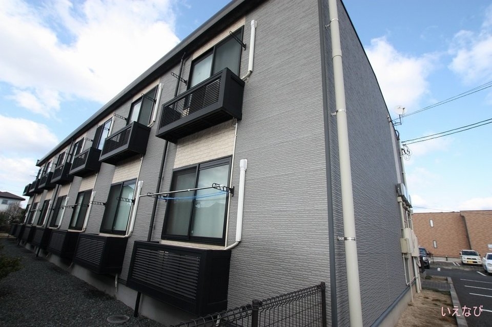 神辺駅より徒歩5分 築18年2ヶ月 2階建の賃貸物件