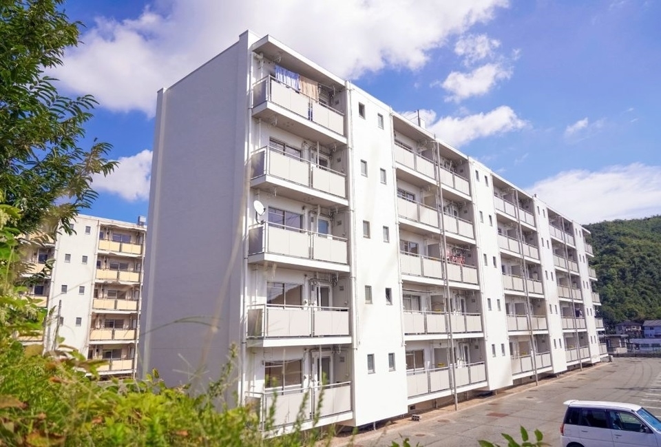 宇野駅より徒歩65分 築54年8ヶ月 5階建の賃貸物件