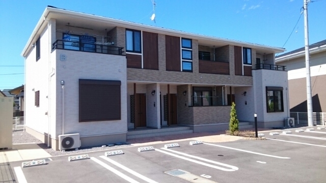 讃岐塩屋駅より徒歩12分 築9年9ヶ月 2階建の賃貸物件