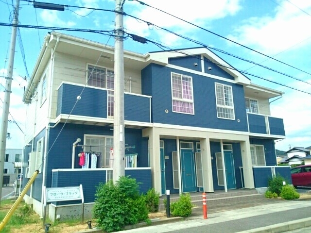 坂出駅より徒歩18分 築24年9ヶ月 2階建の賃貸物件