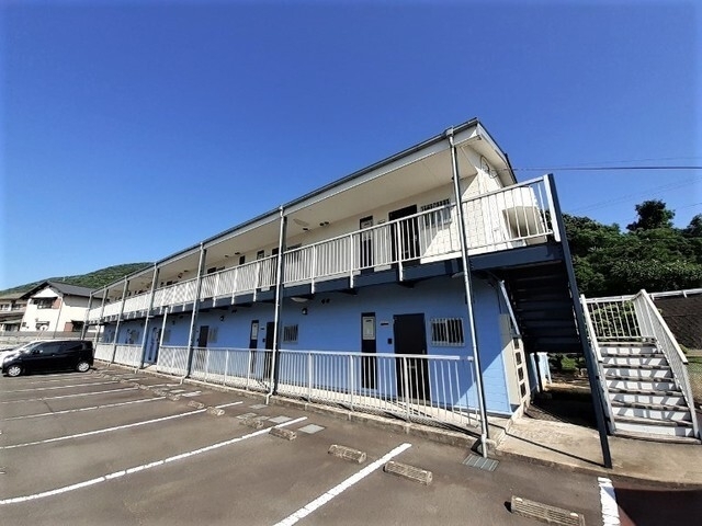 坂出駅より徒歩15分 築34年7ヶ月 2階建の賃貸物件