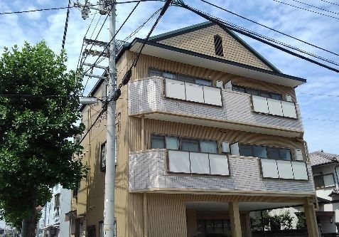 丸亀駅より徒歩6分 築32年2ヶ月 3階建の賃貸物件