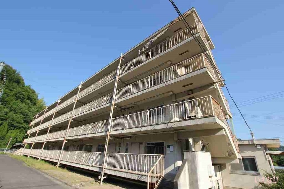 高木駅より徒歩10分 築58年8ヶ月 4階建の賃貸物件