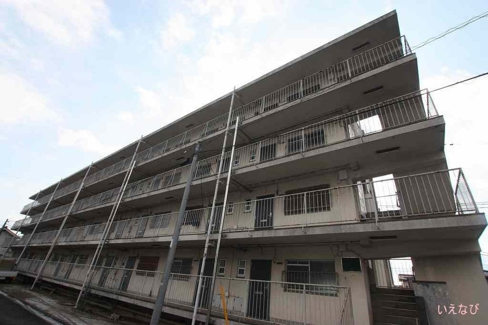 早雲の里荏原駅より徒歩20分 築56年2ヶ月 4階建の賃貸物件