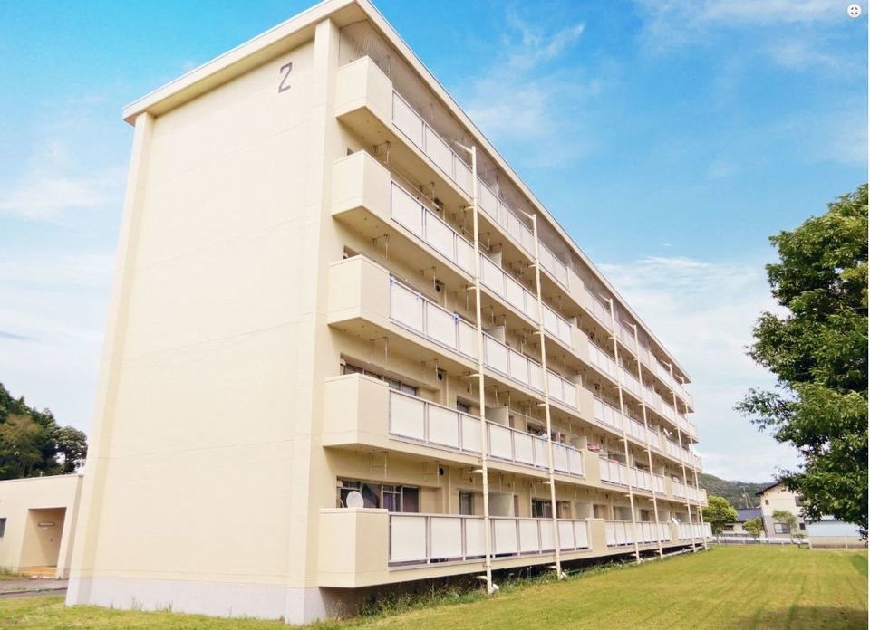 備後三川駅より徒歩85分 築33年3ヶ月 5階建の賃貸物件