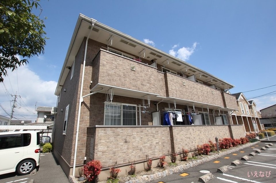 高木駅より徒歩10分 築17年10ヶ月 2階建の賃貸物件