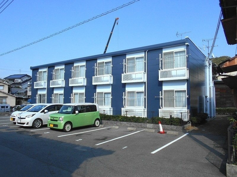 尾道駅より徒歩3分 築21年10ヶ月 2階建の賃貸物件