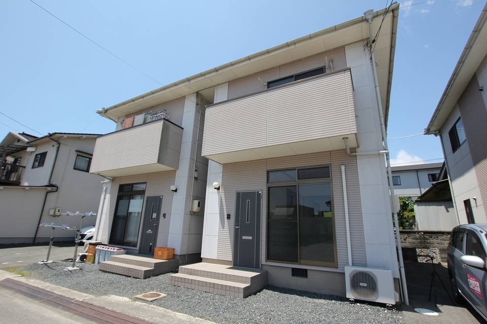 東尾道駅より徒歩5分 築17年5ヶ月 2階建の賃貸物件