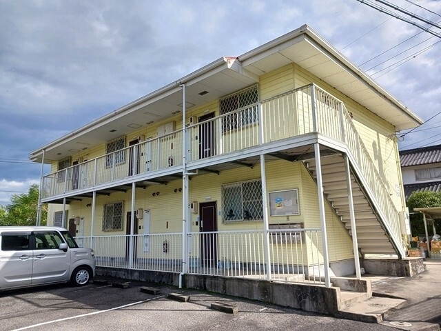 井原駅よりバス10分 徒歩2分 築28年2ヶ月 2階建の賃貸物件