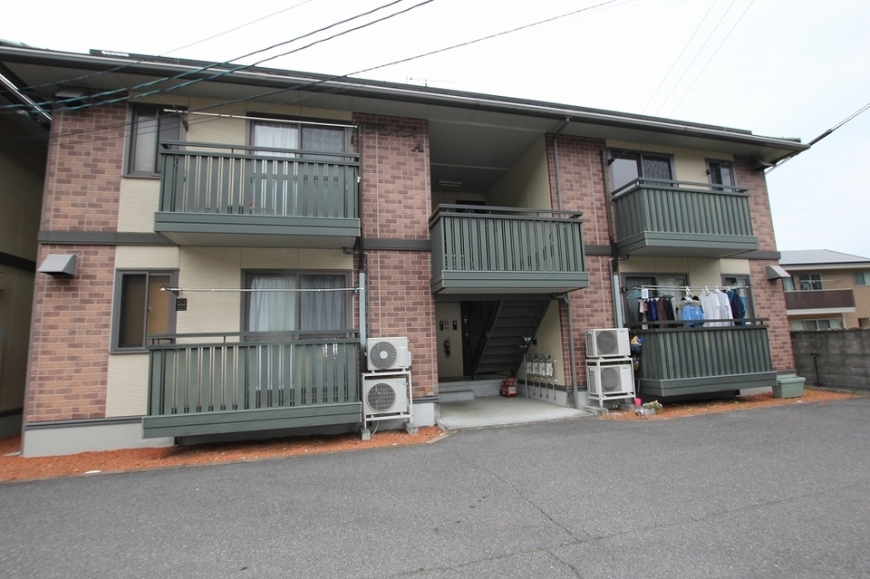 下川辺駅よりバス14分 徒歩10分 築21年1ヶ月 2階建の賃貸物件