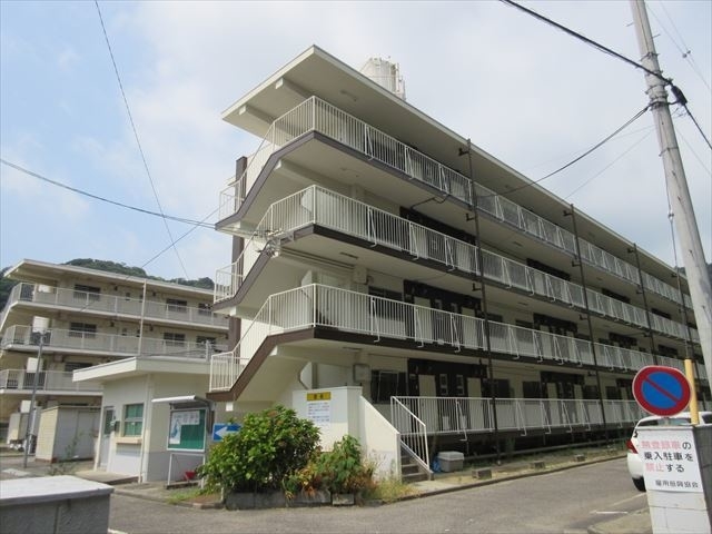 -より徒歩7分 築56年4ヶ月 4階建の賃貸物件