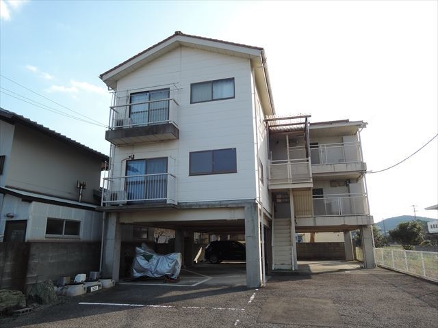 -より徒歩4分 築37年1ヶ月 2階建の賃貸物件